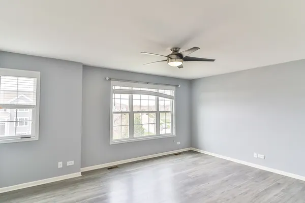 $2,700 | 1125 Alta Vista Drive, Pingree Grove, IL 60140