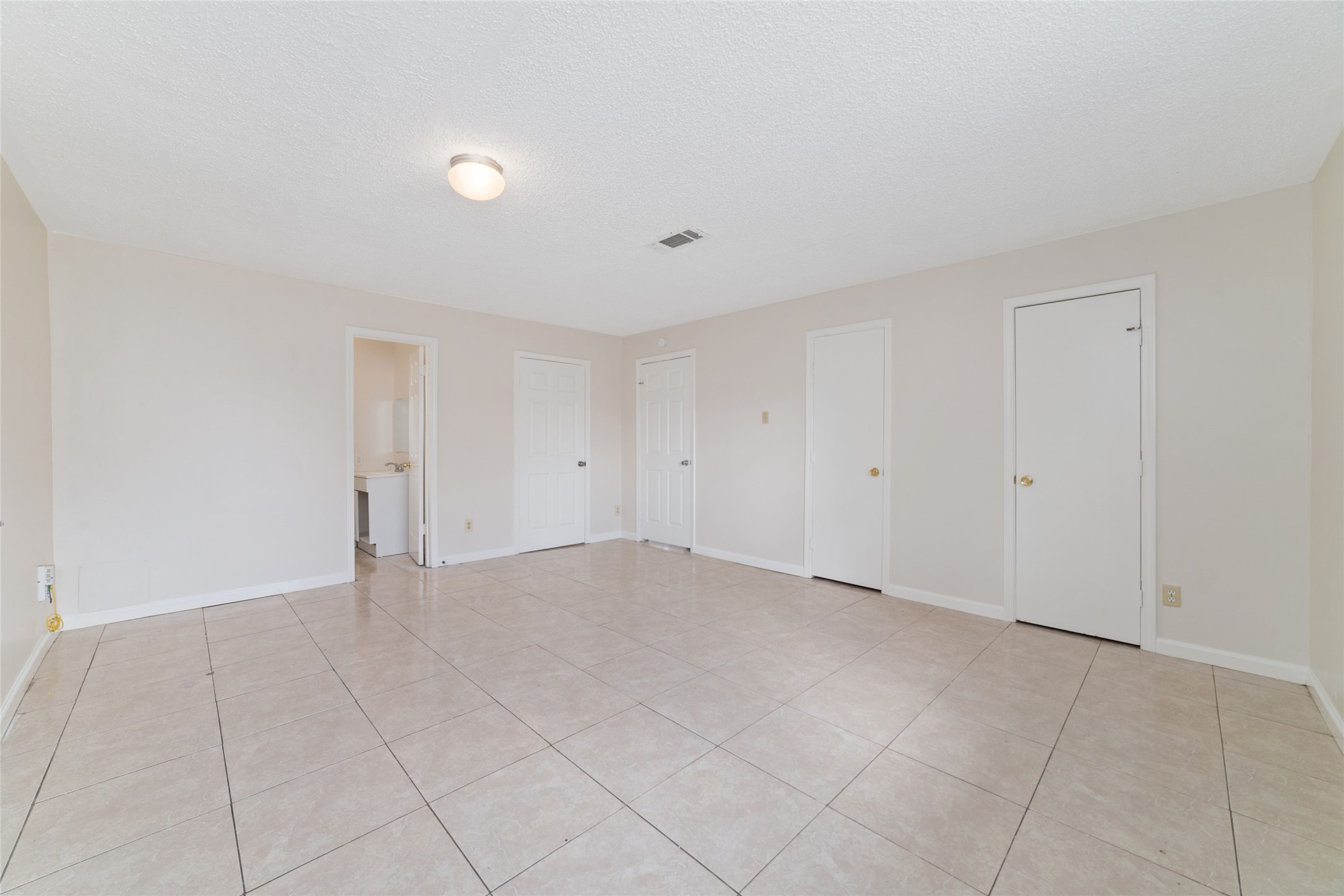 8446 Norvic Street Houston, TX 77029 - Photo 16 of 25