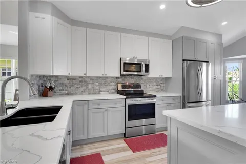 $685,000 | 3588 Corinthian Way, Naples, FL 34105