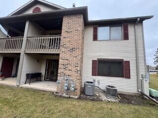 W194S7823 Overlook Bay Road, Unit A Muskego, WI 53150 - Photo 31 of 31 Rear E