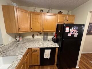 W194S7823 Overlook Bay Road, Unit A Muskego, WI 53150 - Photo 10 of 31 Kitchen 4