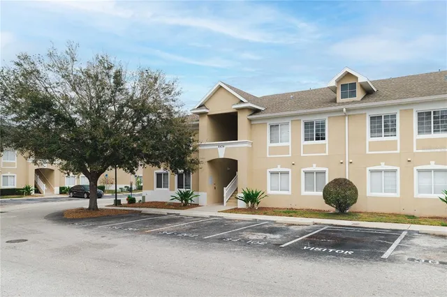 $185,000 | 6434 Cypressdale Drive, Unit 102, Riverview, FL 33578