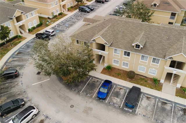 $185,000 | 6434 Cypressdale Drive, Unit 102, Riverview, FL 33578