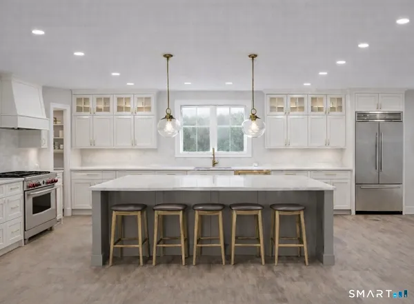 $1,700,000 | 105 Crosby Road, Glastonbury, CT 06033