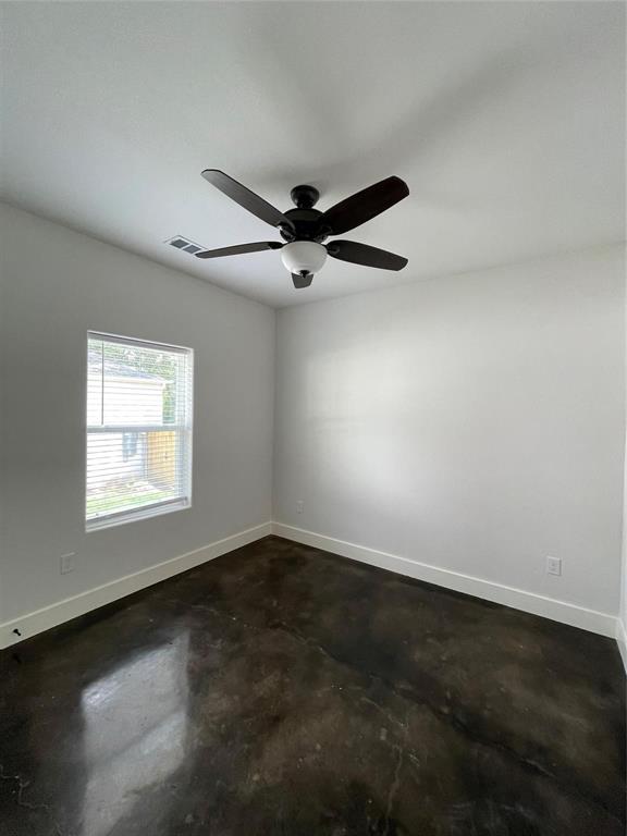 722 East Woodard Street Denison, TX 75021 - Photo 5 of 10