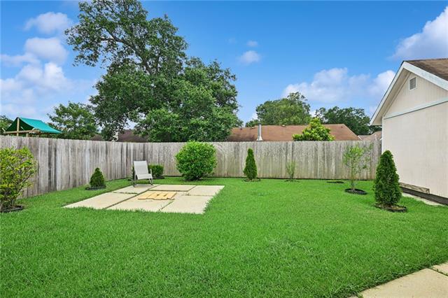 1328 Kings Row Slidell, LA 70461 - Photo 18 of 21