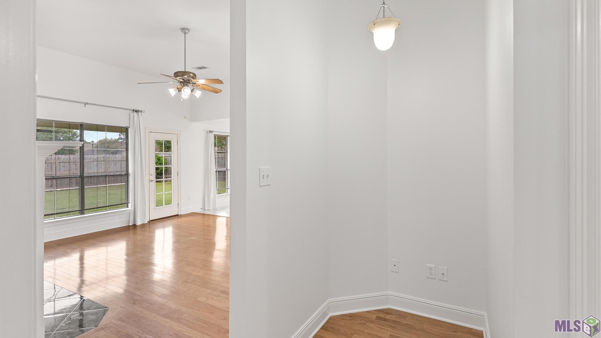 12237 Spring Valley Drive Geismar, LA 70734 - Photo 17 of 24 Office Nook