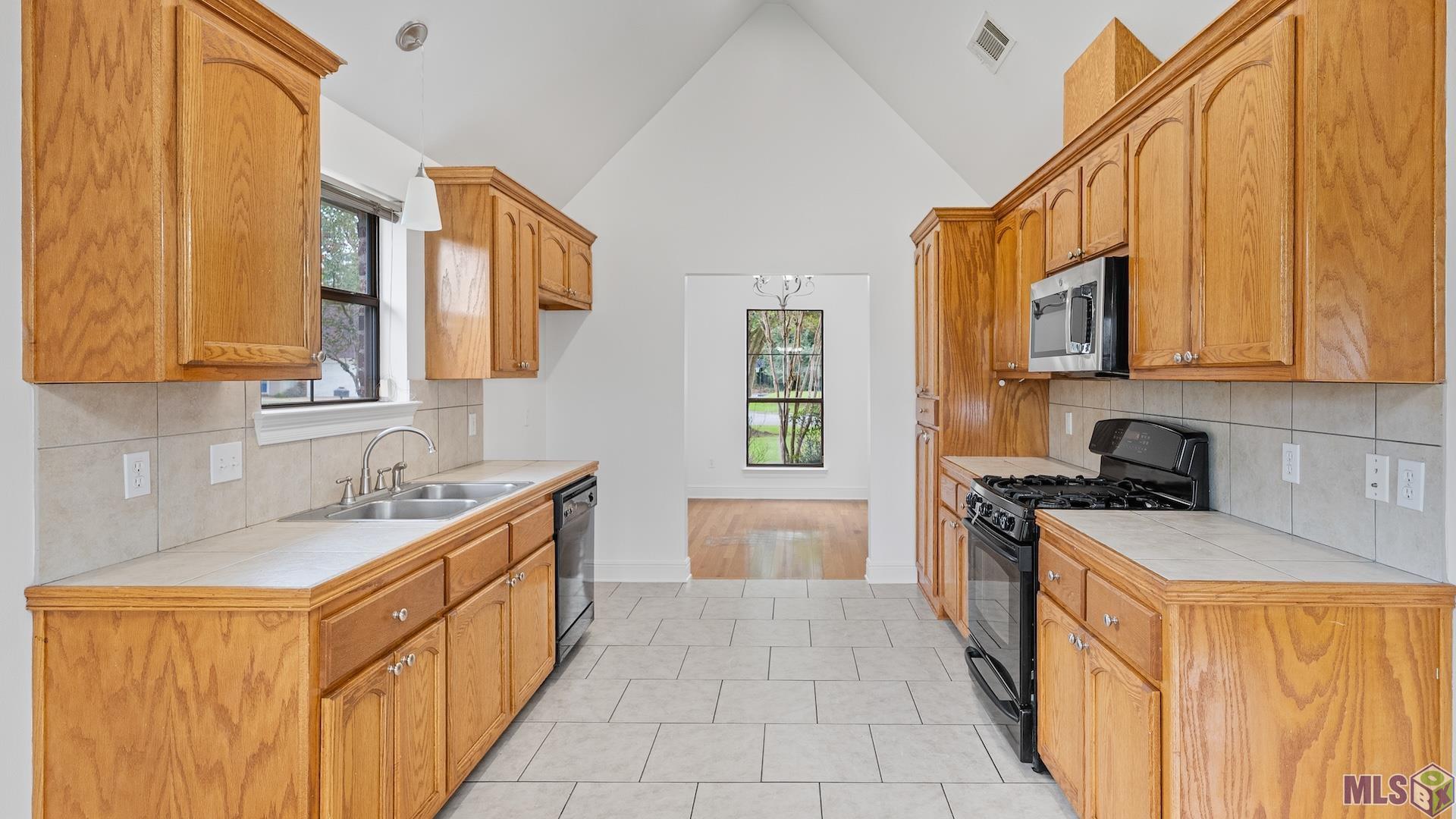 12237 Spring Valley Drive Geismar, LA 70734 - Photo 6 of 24