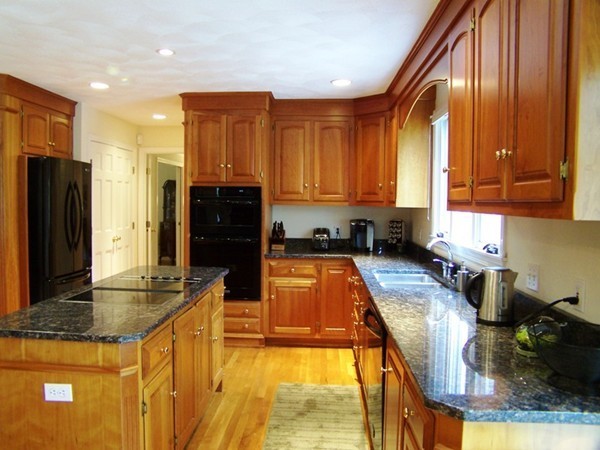 24 Reservation Road Andover, MA 01810 - Photo 8 of 30 Gallery Image 8