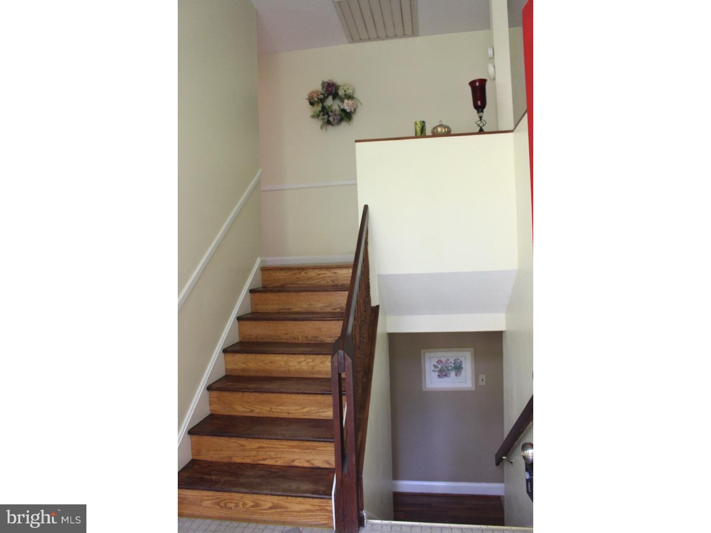 272 Harvey Road Chadds Ford, PA 19317 - Photo 3 of 25 Foyer