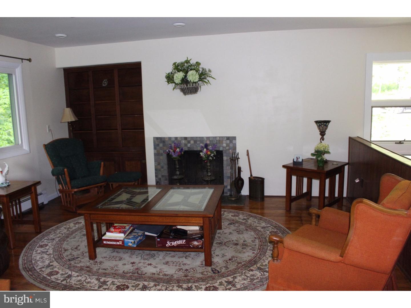 272 Harvey Road Chadds Ford, PA 19317 - Photo 5 of 25 Living Room