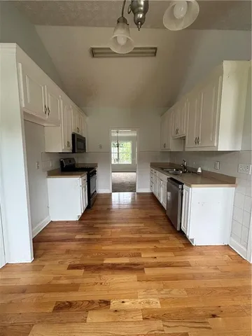 $314,900 | 4069 Savannah Ridge Court, Loganville, GA 30052