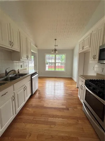 $314,900 | 4069 Savannah Ridge Court, Loganville, GA 30052