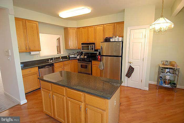 3626 Ransom Place Alexandria, VA 22306 - Photo 3 of 13 Kitchen
