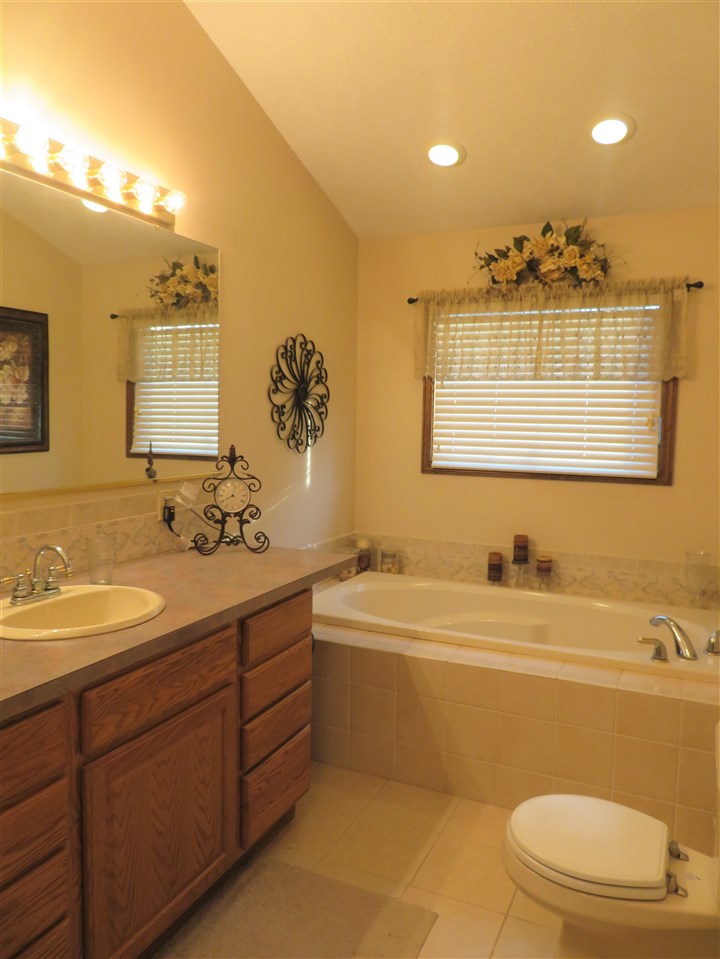 10739 South State Road Morrice, MI 48857 - Photo 13 of 30