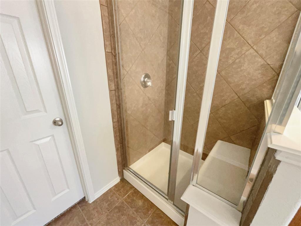 754 Ruby Court Burleson, TX 76028 - Photo 13 of 23