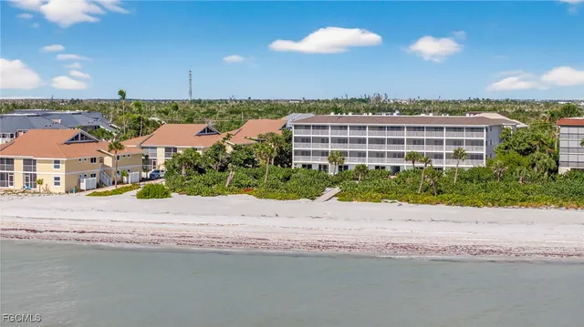 $1,099,000 | 2311 West Gulf Drive, Unit 13, Sanibel, FL 33957