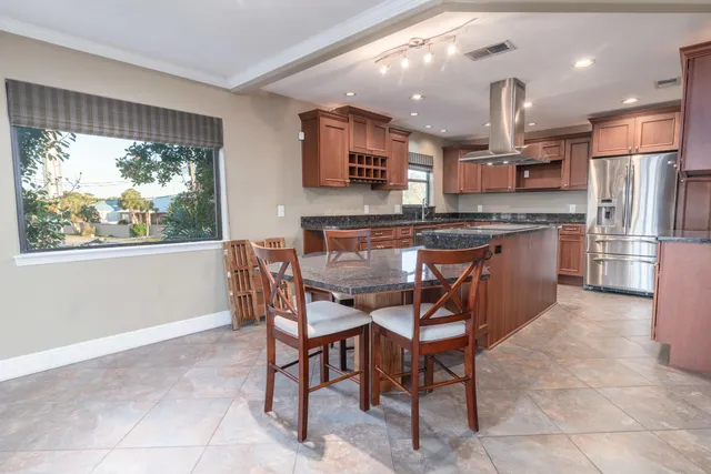 $3,500 | 202 Snug Harbour Drive, Unit 202, Shalimar, FL 32579