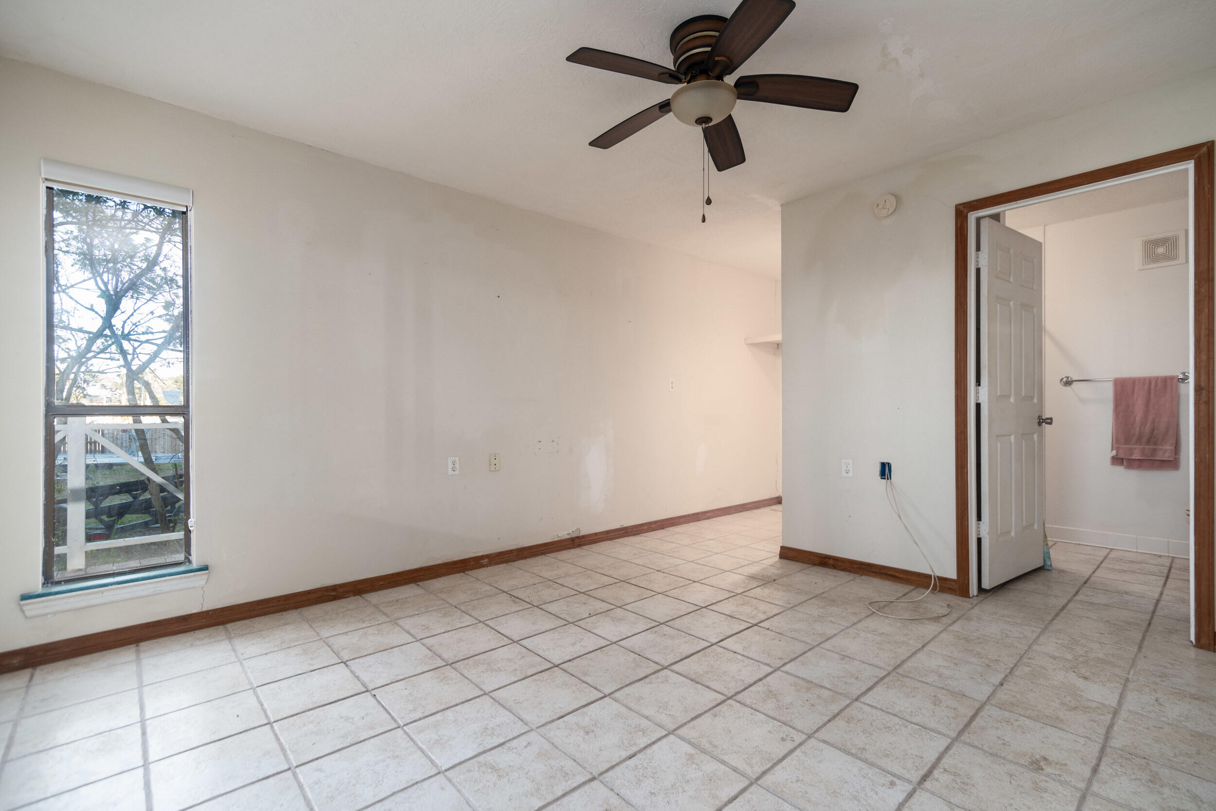 202 Snug Harbour Drive, Unit 202 Shalimar, FL 32579 - Photo 49 of 65 202 snug harbor-lores-21