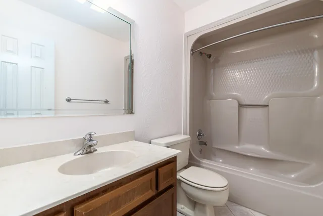 $3,500 | 202 Snug Harbour Drive, Unit 202, Shalimar, FL 32579