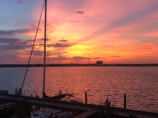 $3,500 | 202 Snug Harbour Drive, Unit 202, Shalimar, FL 32579