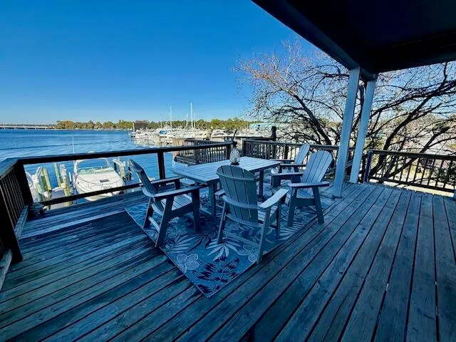 $3,500 | 202 Snug Harbour Drive, Unit 202, Shalimar, FL 32579