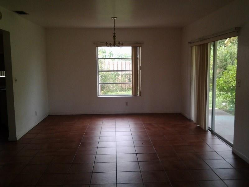 380 Southwest 55th Terrace Plantation, FL 33317 - Photo 10 of 18 Photo 10