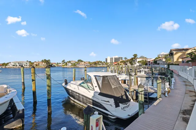 $2,490,000 | 483 Pelican Way, Delray Beach, FL 33483