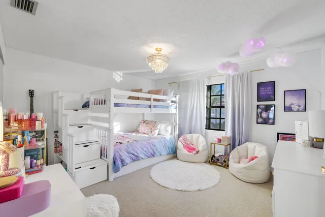 $2,490,000 | 483 Pelican Way, Delray Beach, FL 33483