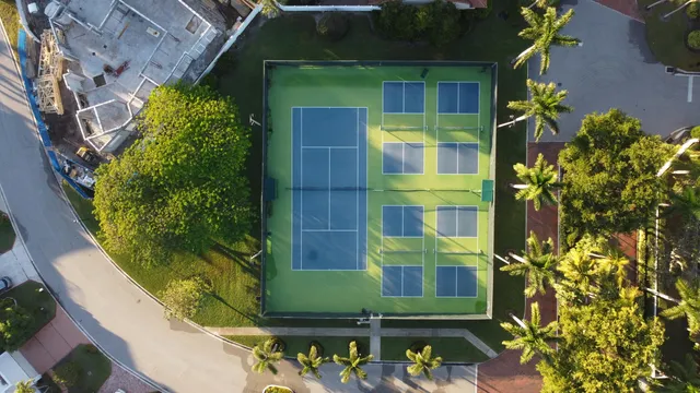 $2,490,000 | 483 Pelican Way, Delray Beach, FL 33483