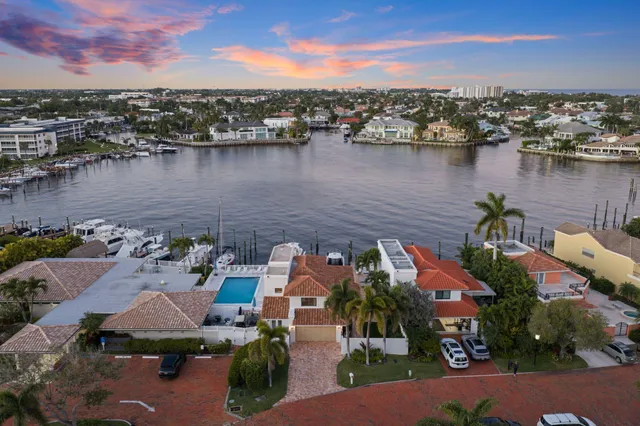 $2,490,000 | 483 Pelican Way, Delray Beach, FL 33483