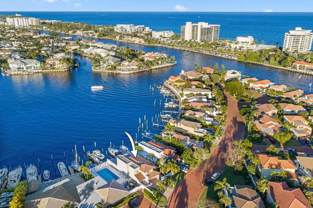 $2,490,000 | 483 Pelican Way, Delray Beach, FL 33483