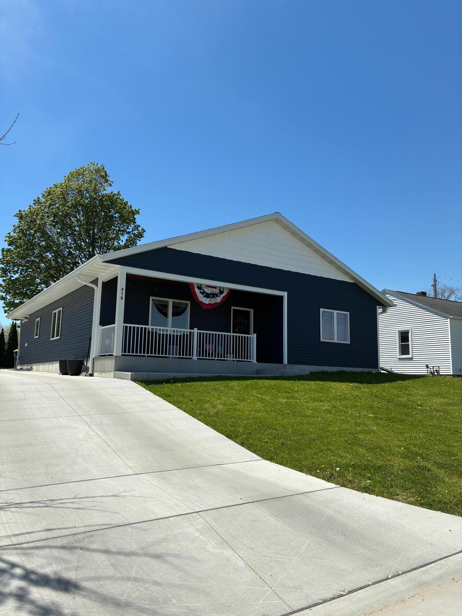 916 East Main Street Caledonia, MN 55921 - Photo 4 of 13