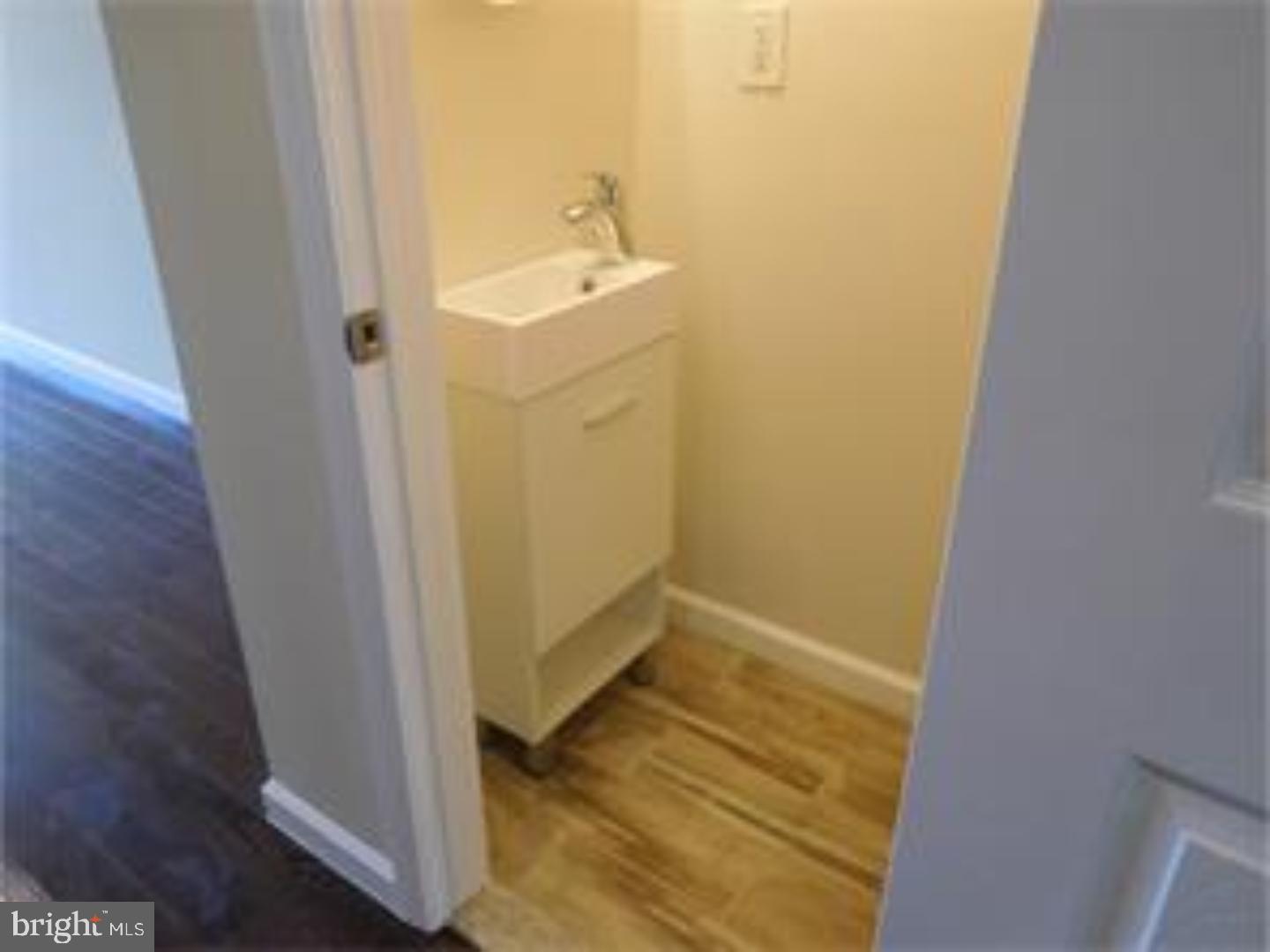 1937 Tasker Street Philadelphia, PA 19145 - Photo 4 of 24 Gallery Image 4