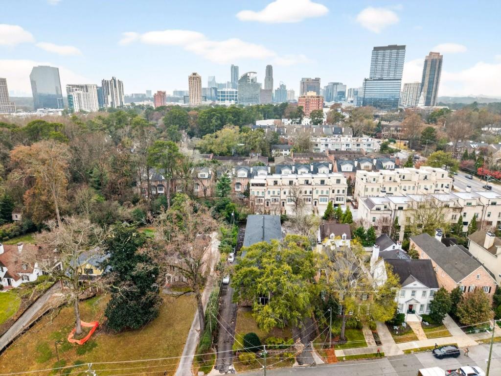 3668 Kingsboro Road Northeast, Unit 11 Atlanta, GA 30319 - Photo 19 of 43 a view of city