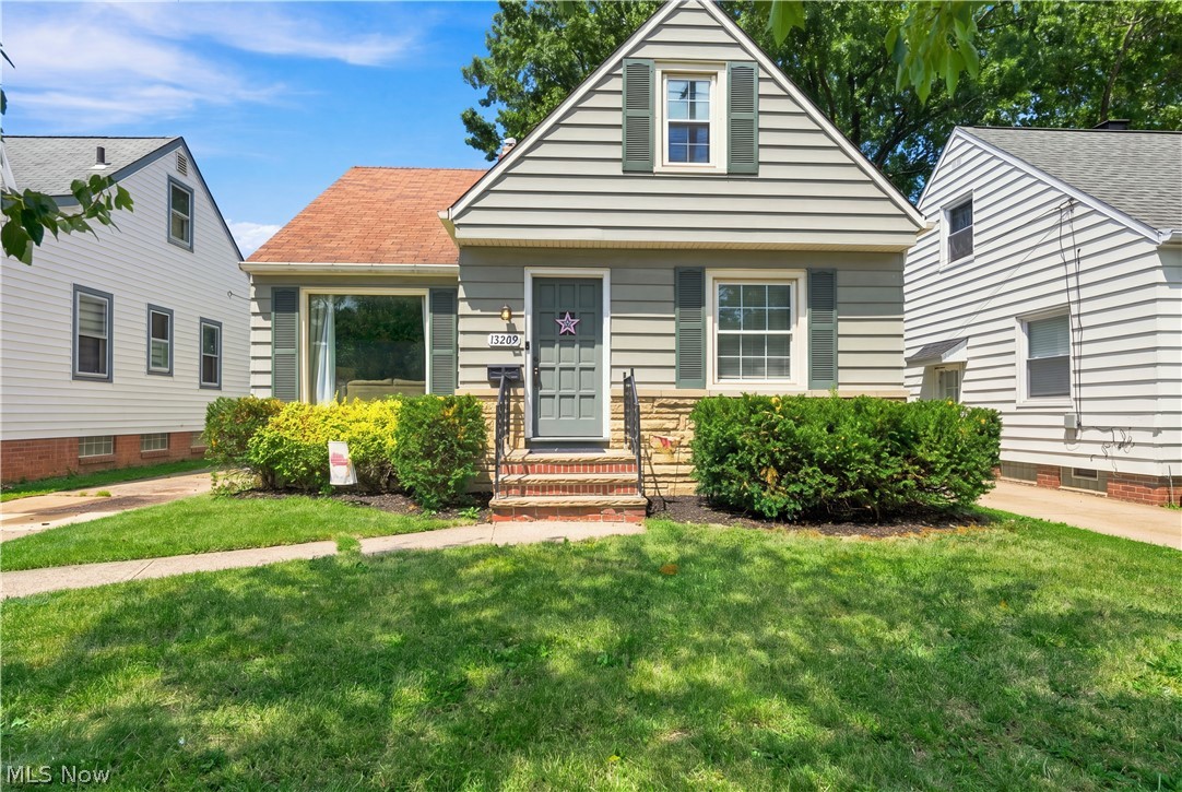 13209 Rockside Road Garfield Heights, OH 44125 - Photo 1 of 35 Gallery Image 1