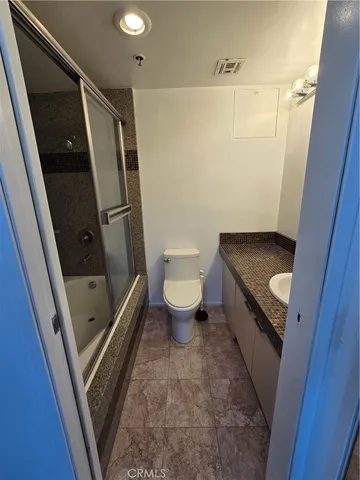 $465,000 | 525 East Seaside Way, Unit 210, Long Beach, CA 90802