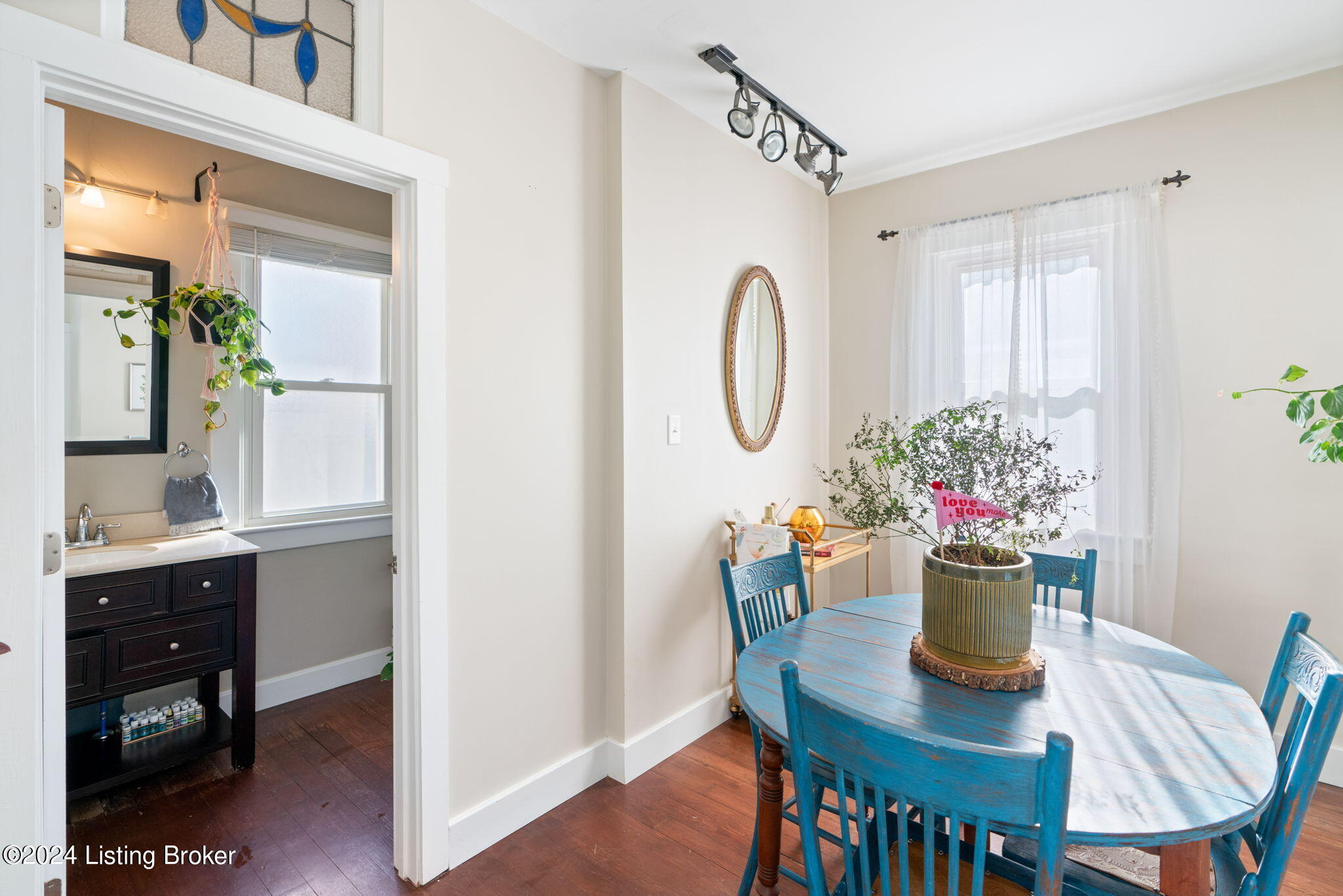 3034 University Road Louisville, KY 40206 - Photo 11 of 40 3034 University Rd-27