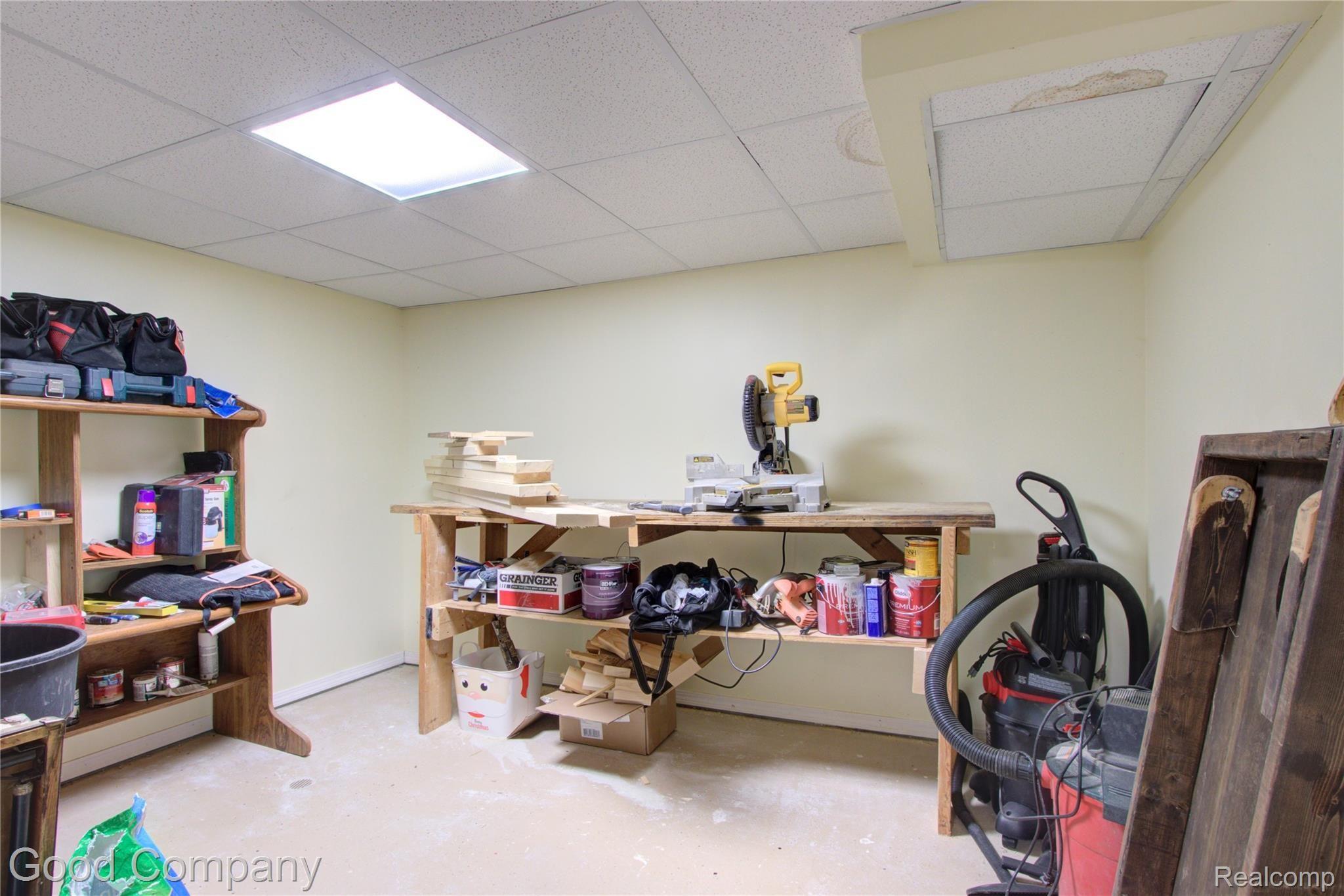 8114 Helen Street Center Line, MI 48015 - Photo 27 of 36 8114 Helen St. 27