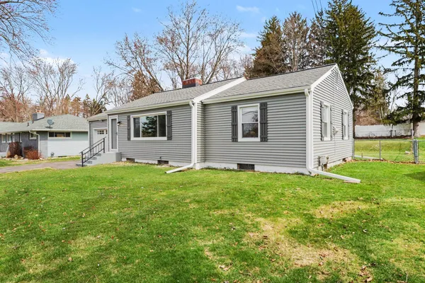 $205,000 | 2305 Maple Drive, Jackson, MI 49203