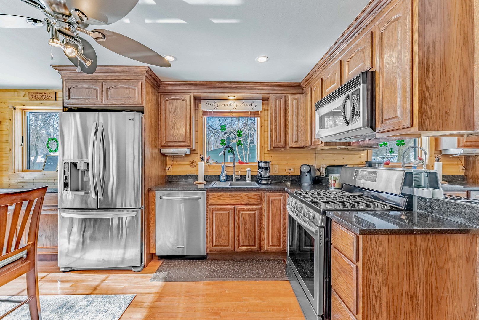 1756 Winaki Trail Algonquin, IL 60102 - Photo 5 of 52