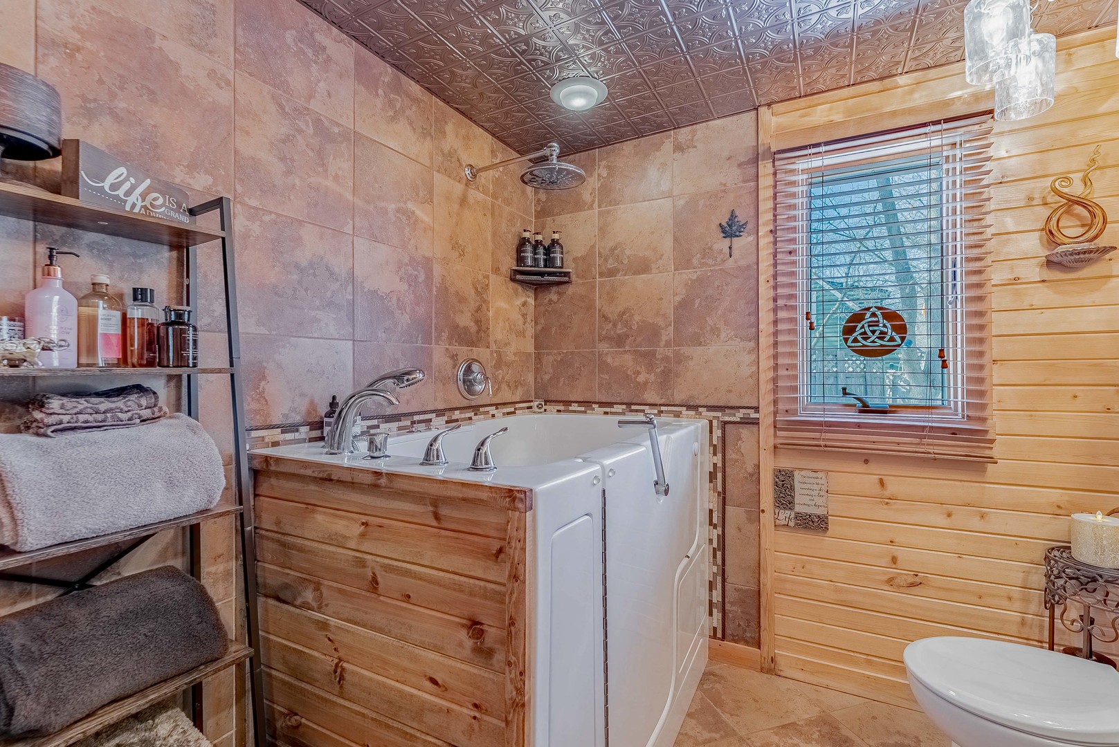 1756 Winaki Trail Algonquin, IL 60102 - Photo 9 of 52