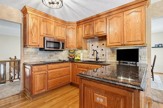 $439,000 | 867 Oriole Lane, Chaska, MN 55318