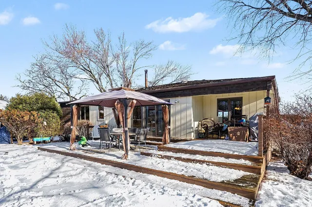 $439,000 | 867 Oriole Lane, Chaska, MN 55318