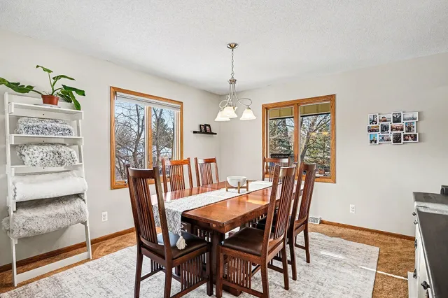 $439,000 | 867 Oriole Lane, Chaska, MN 55318