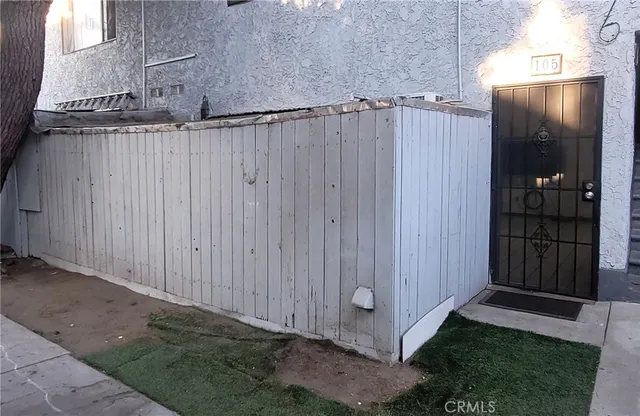 $299,000 | 14805 Chase Street, Unit 105, Panorama City, CA 91402