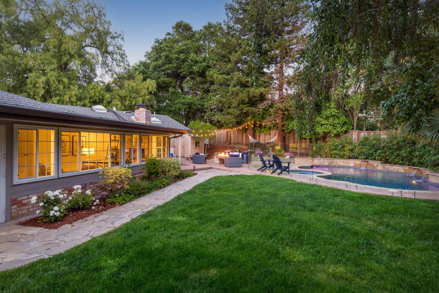 610 Magdalena Avenue Los Altos, CA 94024 - Photo 23 of 38 a garden view with a seating space