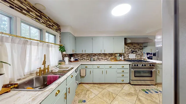 $580,000 | 483 Woodland Road, Woonsocket, RI 02895