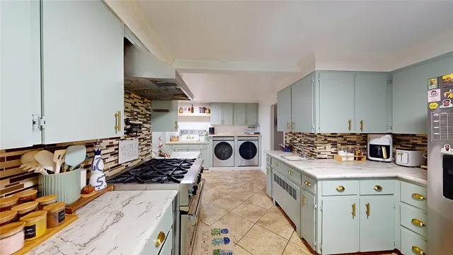 $580,000 | 483 Woodland Road, Woonsocket, RI 02895