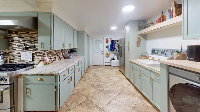 $580,000 | 483 Woodland Road, Woonsocket, RI 02895